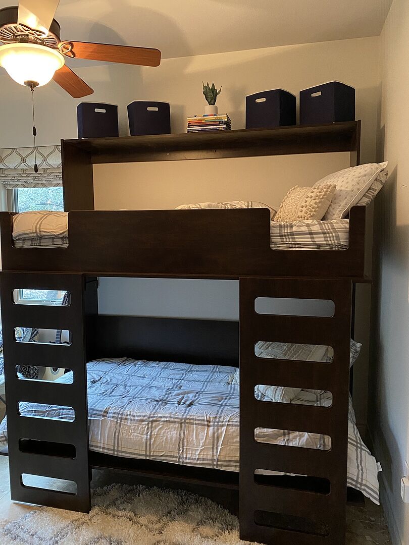 Customer photo 8