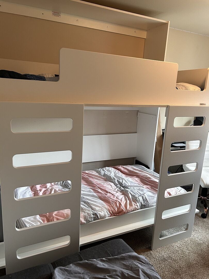 Customer photo 4