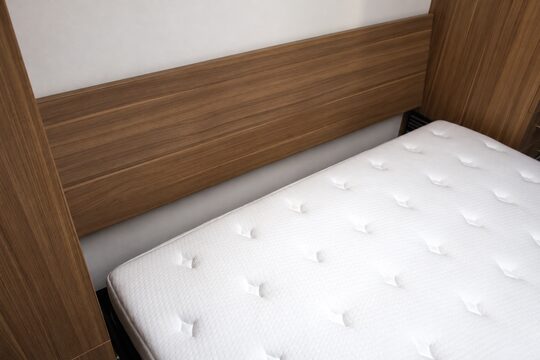 Murphy Bed without a BredaBlock: a gap between the headboard and the mattress